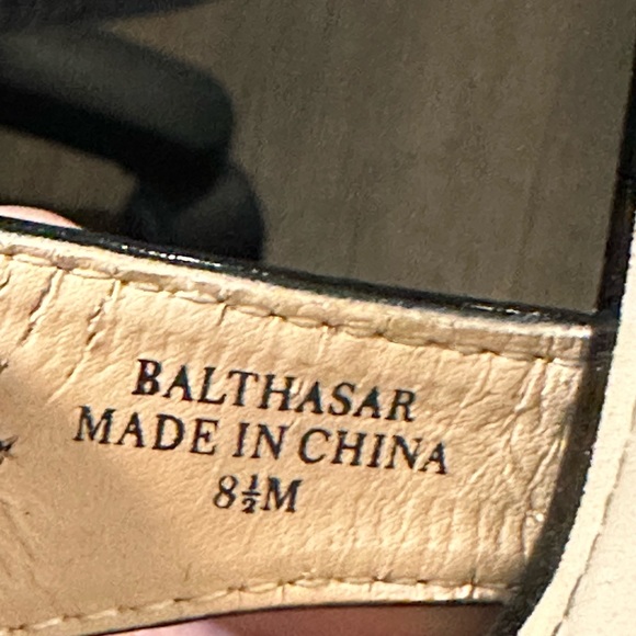 Sexy Tahari Black strapy Patent Heels size 8.5 - Picture 12 of 12